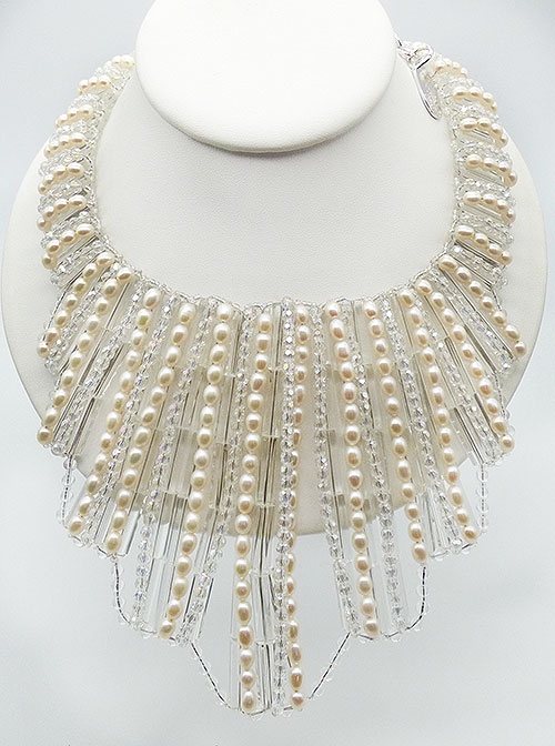 Newly Added Villaiwan Pearl and Crystal Statement Necklace