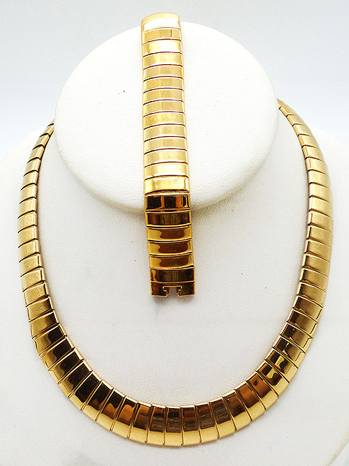  Item # 2411003